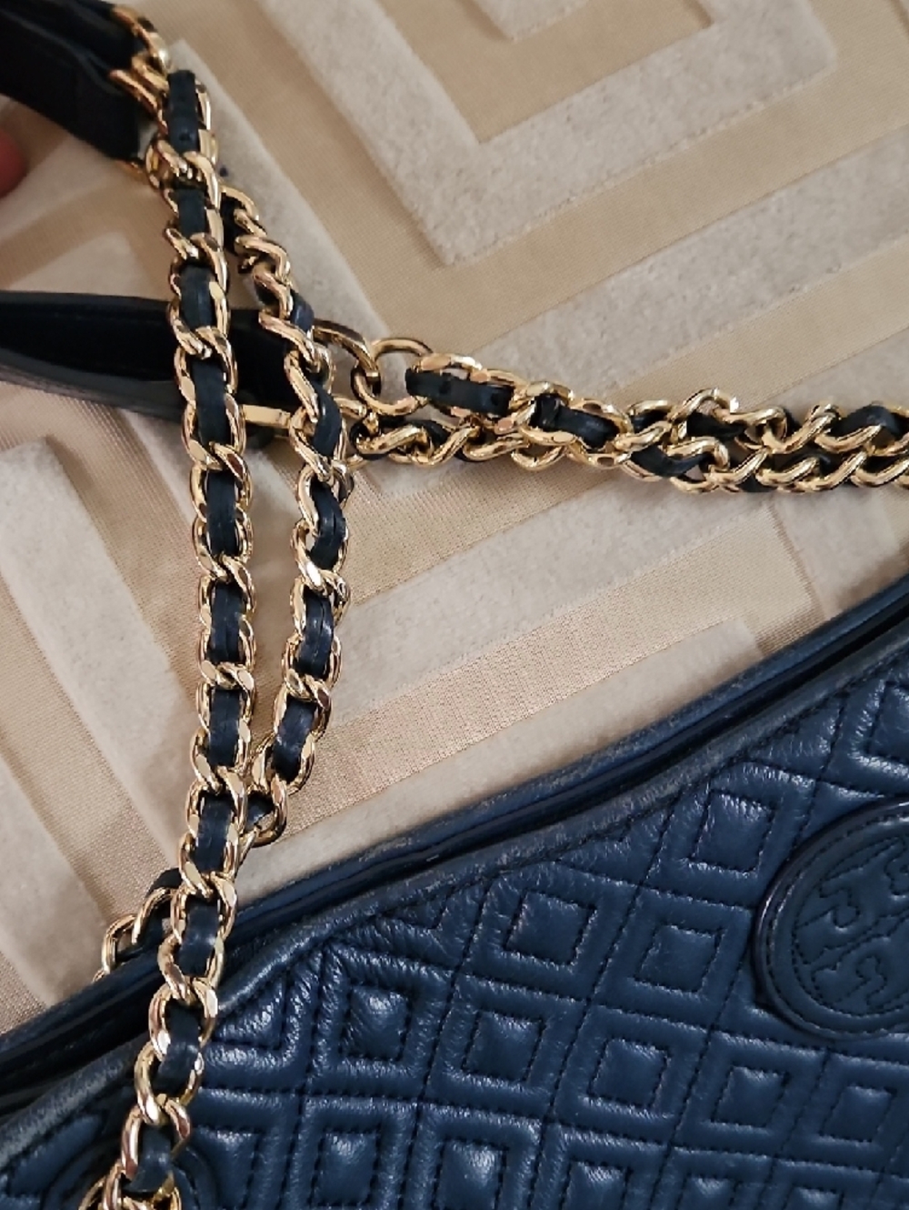 Tory Burch Quilted Navy Leather Chain-Handle Shoulder Bag - Picture 3 of 12